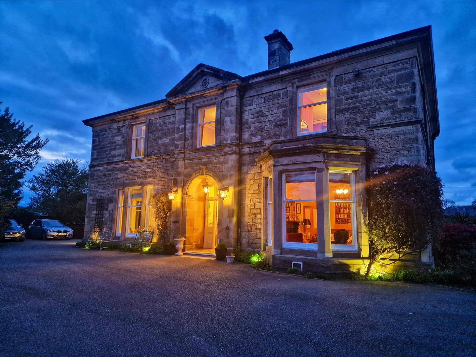 The Pines Guest House Elgin Extérieur photo